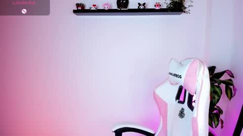 Kali Ka Please help me with your thumbs up its important   dont forget my birthday on October 26 online show from September 2025 06:08:01 PM