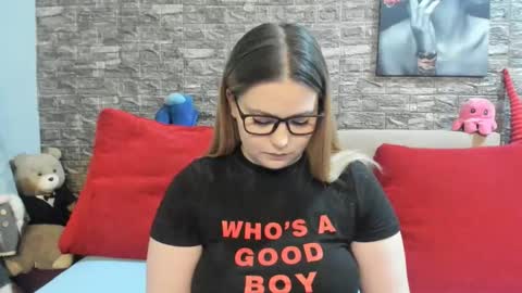 kalindahot online show from April 2026 06:35:01 PM