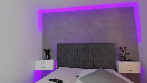 Carolina   online show from December 2024 02:26:02 PM