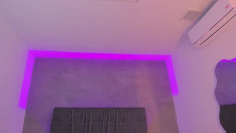 Carolina   online show from January 2025 03:41:01 PM