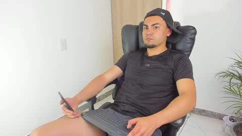 Snapshot of kalivan_voinesscu chatting on February 2026 07:56:02 AM K A L I online show from February 2026 07:56:02 AM