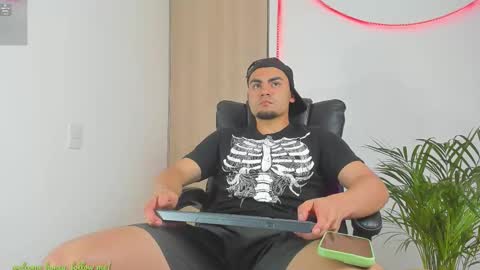 Snapshot of kalivan_voinesscu chatting on March 2026 06:42:02 AM K A L I online show from March 2026 06:42:02 AM