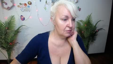 Snapshot of kamaliasim chatting on April 2026 06:27:01 PM KamaliaSim online show from April 2026 06:27:01 PM