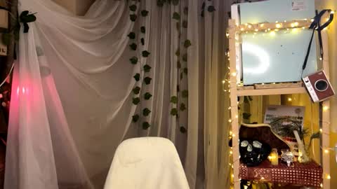 Kamila online show from February 2026 03:54:01 PM