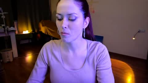 Snapshot of kamila__moore chatting on April 2026 07:58:01 PM Kamila online show from April 2026 07:58:01 PM