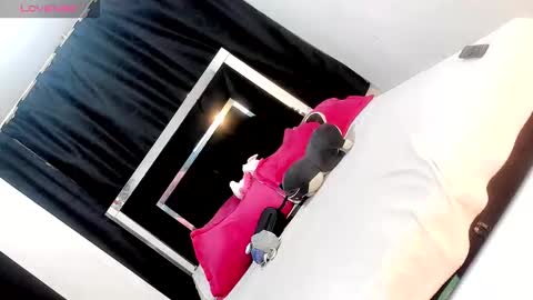 Snapshot of kamila_hill chatting on March 2026 02:49:02 AM Kamila online show from March 2026 02:49:02 AM