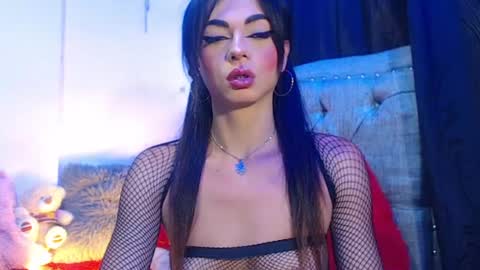 Snapshot of kamilathopsom chatting on June 2026 10:55:01 PM CAMILA SANTAMARIA online show from June 2026 10:55:01 PM