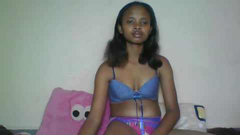 kamillah69 online show from March 2026 07:48:02 AM