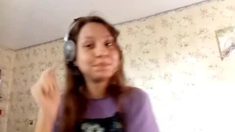 Snapshot of kamisalling chatting on September 2025 08:14:01 AM Mari Simmons online show from September 2025 08:14:01 AM