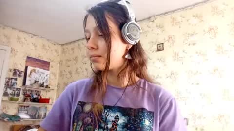 Snapshot of kamisalling chatting on September 2025 07:19:01 AM Mari Simmons online show from September 2025 07:19:01 AM