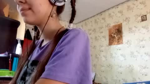 Snapshot of kamisalling chatting on September 2025 07:29:01 AM Mari Simmons online show from September 2025 07:29:01 AM