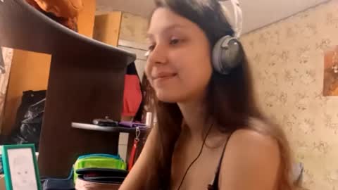 Snapshot of kamisalling chatting on September 2025 05:23:01 AM Mari Simmons online show from September 2025 05:23:01 AM