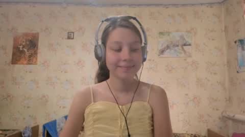 Snapshot of kamisalling chatting on October 2025 07:15:01 AM Mari Simmons online show from October 2025 07:15:01 AM