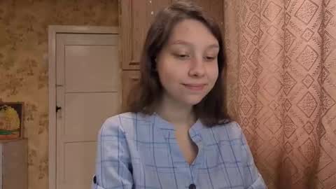 Snapshot of kamisalling chatting on October 2025 06:19:02 AM Mari Simmons online show from October 2025 06:19:02 AM