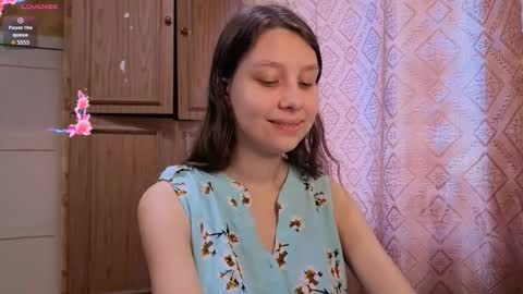 Snapshot of kamisalling chatting on November 2025 08:17:01 AM Mari Simmons online show from November 2025 08:17:01 AM