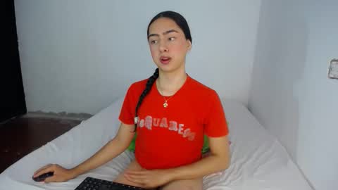 Snapshot of kammi_candy chatting on March 2026 01:21:01 AM -- kammi -- online show from March 2026 01:21:01 AM