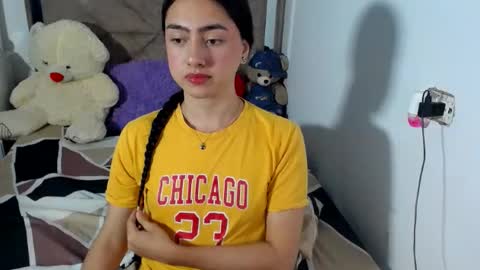 Snapshot of kammi_candy chatting on July 2026 02:04:02 AM -- kammi -- online show from July 2026 02:04:02 AM