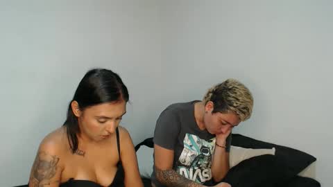 Snapshot of kammy_cami chatting on March 2026 02:50:02 AM kammy y camila online show from March 2026 02:50:02 AM