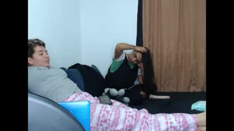 Snapshot of kammy_cami chatting on April 2026 02:56:01 PM kammy y camila online show from April 2026 02:56:01 PM