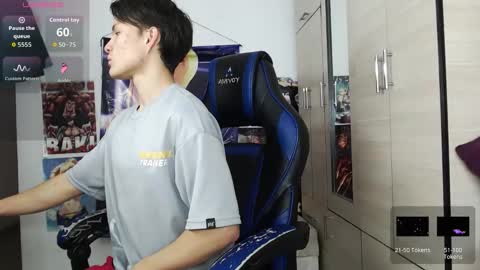 Snapshot of kanekixxxhot chatting on February 2026 03:06:01 PM andres online show from February 2026 03:06:01 PM
