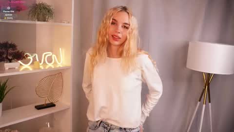 Alice online show from October 2025 03:34:02 AM