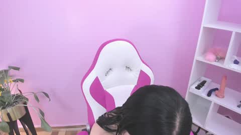 kaory_azumi online show from December 2024 06:22:01 PM