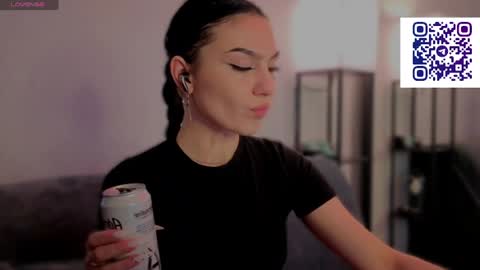 Snapshot of kara_life chatting on April 2026 04:21:01 AM kara_life online show from April 2026 04:21:01 AM