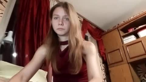 Snapshot of karaescorcia chatting on November 2025 03:47:01 PM Ria online show from November 2025 03:47:01 PM