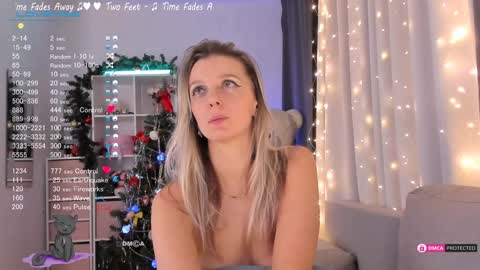 Snapshot of karamelsw chatting on December 2024 01:00:02 AM Julia online show from December 2024 01:00:02 AM
