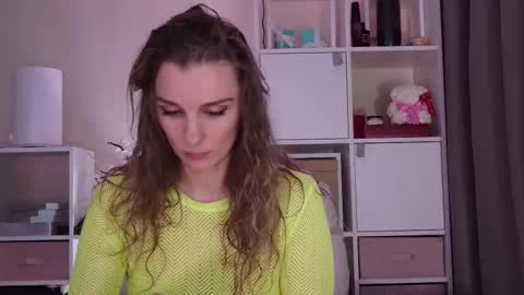 Snapshot of karamelsw chatting on March 2026 08:04:01 PM Julia online show from March 2026 08:04:01 PM