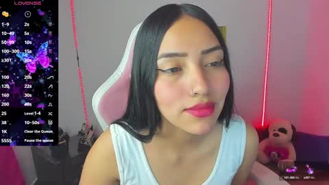Snapshot of karely_sweet_ chatting on March 2025 09:15:02 PM karely_sweet_ online show from March 2025 09:15:02 PM