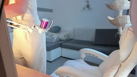 Snapshot of karen0092 chatting on April 2026 10:42:02 AM karen0092 online show from April 2026 10:42:02 AM