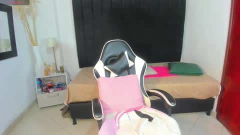 Snapshot of karen_adamss chatting on January 2026 04:14:01 AM karen_adamss online show from January 2026 04:14:01 AM