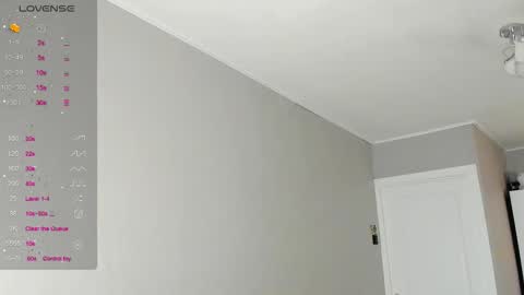 Karen online show from September 2025 10:25:02 AM