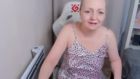 Snapshot of karen_villis chatting on April 2026 09:58:02 AM Karen online show from April 2026 09:58:02 AM