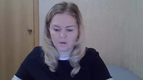 Snapshot of karennelsonx chatting on June 2026 09:26:02 AM karennelsonx online show from June 2026 09:26:02 AM