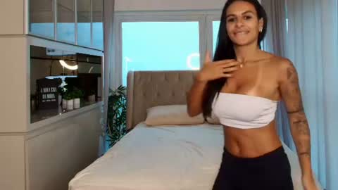 Snapshot of kari_brooks chatting on June 2026 11:04:01 AM kari_brooks online show from June 2026 11:04:01 AM
