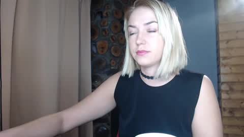 Snapshot of karina_fun chatting on January 2025 03:34:02 AM karina online show from January 2025 03:34:02 AM