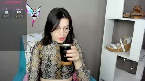 karina online show from November 2025 02:28:01 AM