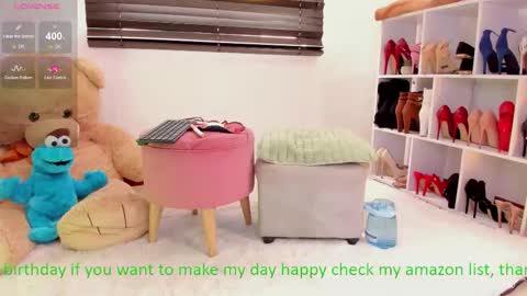 Snapshot of karina_torres_ chatting on October 2025 05:19:01 PM Karina online show from October 2025 05:19:01 PM