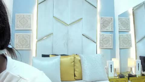 karinaacox online show from July 2026 12:00:01 PM