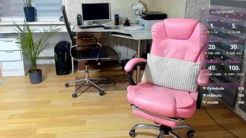 Snapshot of karinadeniss chatting on January 2025 05:33:02 PM Onlyfans cute valerri Real Nme Valerri online show from January 2025 05:33:02 PM