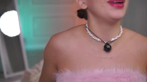 Karina online show from December 2025 09:40:01 AM