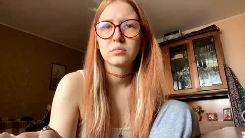 Snapshot of karinamuccia chatting on March 2026 07:27:02 AM Karina online show from March 2026 07:27:02 AM