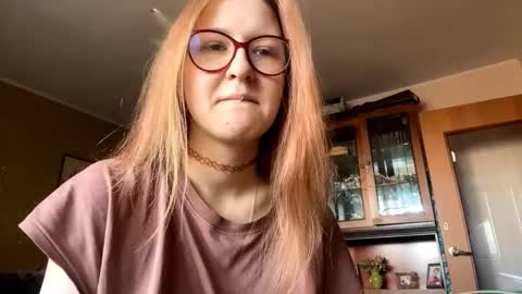 Snapshot of karinamuccia chatting on March 2026 07:12:01 AM Karina online show from March 2026 07:12:01 AM