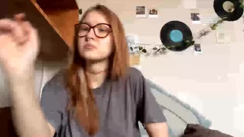 Snapshot of karinamuccia chatting on March 2026 07:24:02 AM Karina online show from March 2026 07:24:02 AM