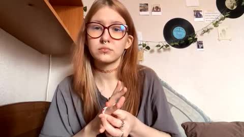 Snapshot of karinamuccia chatting on March 2026 08:19:01 AM Karina online show from March 2026 08:19:01 AM