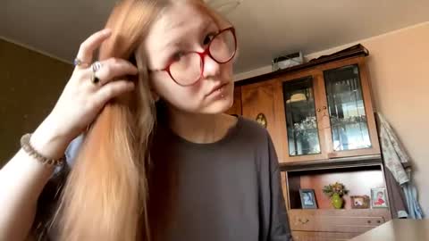 Snapshot of karinamuccia chatting on April 2026 07:30:01 AM Karina online show from April 2026 07:30:01 AM