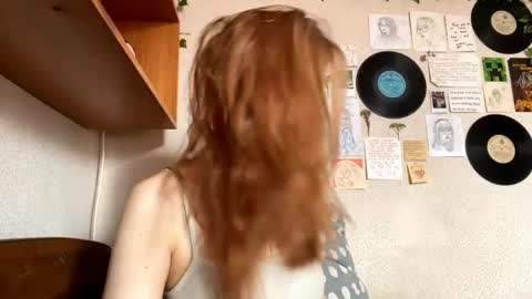 Snapshot of karinamuccia chatting on April 2026 07:25:02 AM Karina online show from April 2026 07:25:02 AM