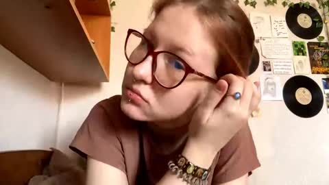 Snapshot of karinamuccia chatting on April 2026 08:29:01 AM Karina online show from April 2026 08:29:01 AM